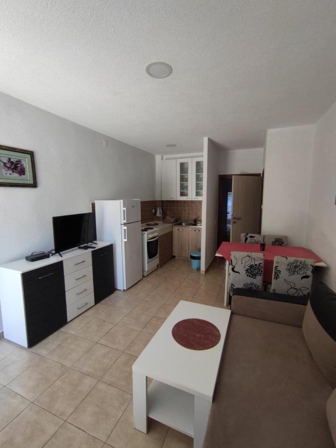 Apartments Vranes Tivat Exterior foto