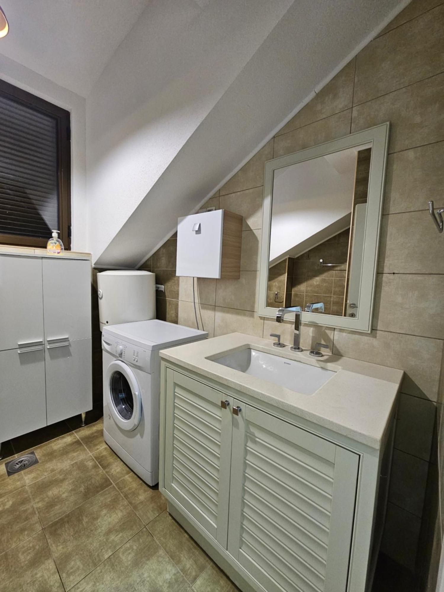 Apartments Vranes Tivat Exterior foto